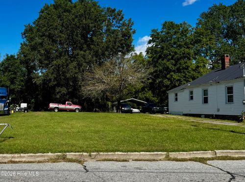 620 E Lenoir Ave, Kinston, NC, 28501-4558 | Card Image
