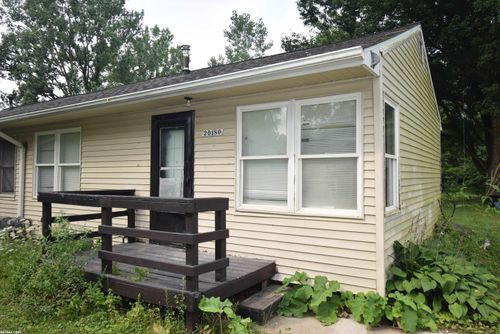 20180 Sherwood Rd, Sumpter Township, MI, 48111-9377 | Card Image