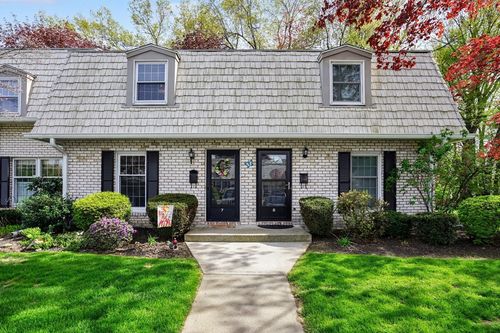 7-7 Plantation Dr, Agawam, MA, 01001-3231 | Card Image