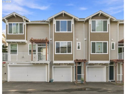 102-8680 Sw 147th Ter, Beaverton, OR, 97007-7486 | Card Image