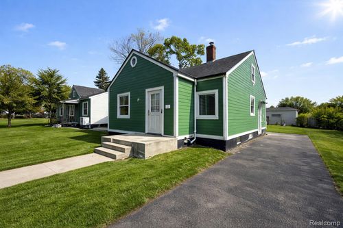 19424 Orleans St, Highland Park, MI, 48203-1388 | Card Image