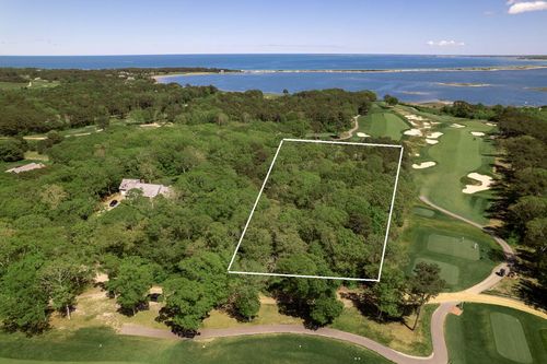 7 Overview Lane, Oak Bluffs, MA, 02557 | Card Image
