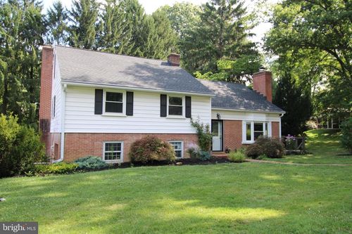 1133 Colonial Rd, LANCASTER, PA, 17603-6107 | Card Image