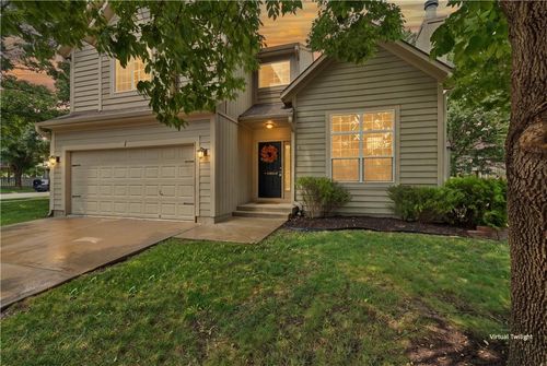 16510 W 157th Ter, Olathe, KS, 66062-3922 | Card Image
