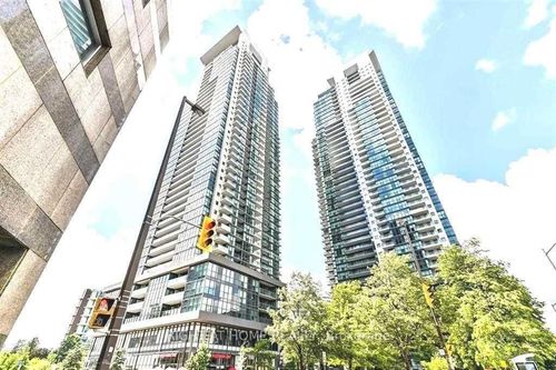 2615-5162 Yonge St, North York, ON, M2N0E9 | Card Image