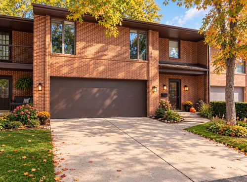120-120 Boardwalk Pl, Park Ridge, IL, 60068-6202 | Card Image