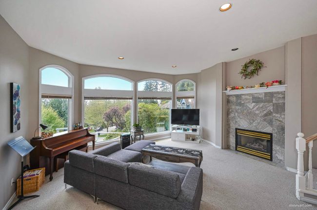 3945 Braemar Place, House other with 6 bedrooms, 4 bathrooms and 2 parking in North Vancouver BC | Image 3