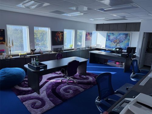 5465 Nw 36th St, Miami Springs, FL, 33166-5811 | Card Image