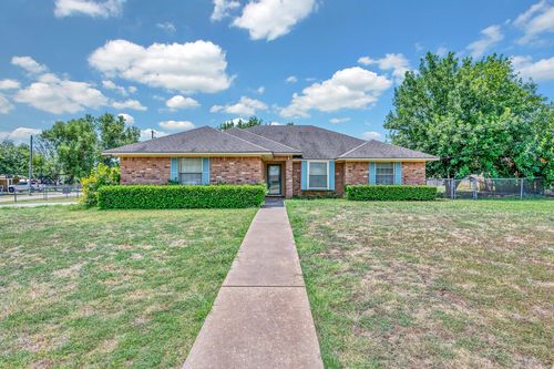 600 Lyndon Dr, Woodway, TX, 76712-9767 | Card Image