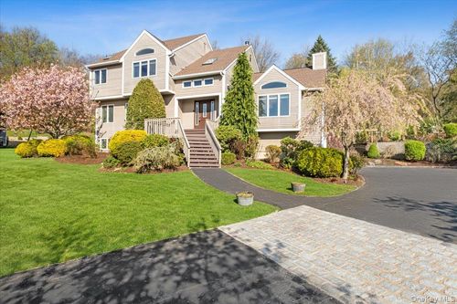 3060 Dahlia Ct, Yorktown Heights, NY, 10598-1974 | Card Image