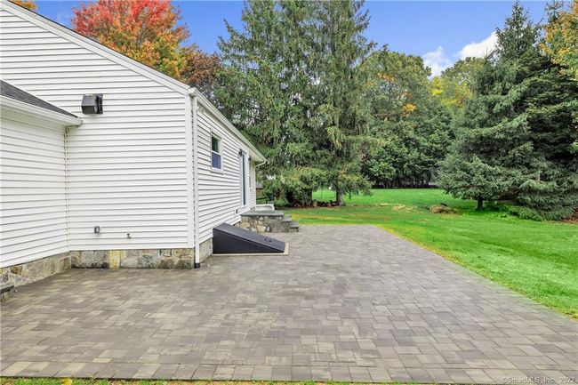 141 Ridgeview Ave, House other with 4 bedrooms, 3 bathrooms and 6 parking in Trumbull CT | Image 36