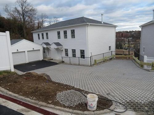 62 Gibson Pl, Yonkers, NY, 10705-4510 | Card Image