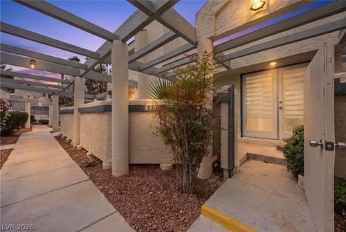 8909 Antioch Way, Las Vegas, NV, 89117-2470 | Card Image