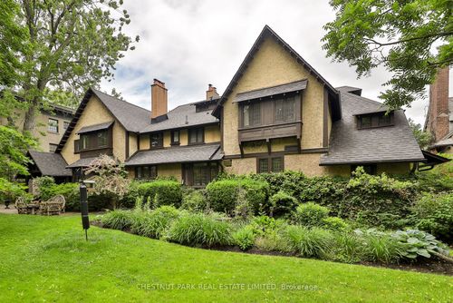 81 Wychwood Pk, Toronto, ON, M6G2V5 | Card Image