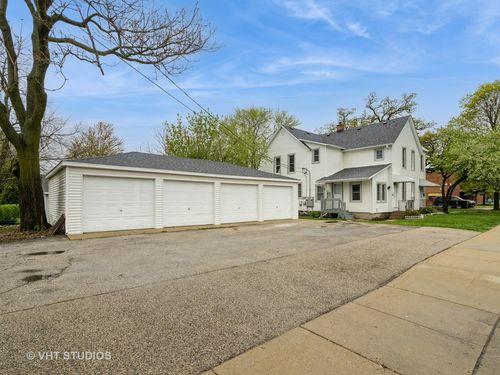 200 Slocum Lake Rd, Wauconda, IL, 60084-1755 | Card Image