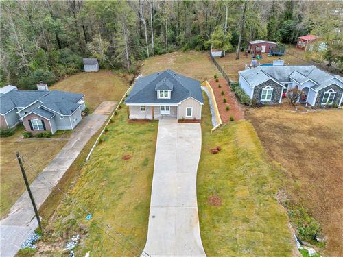 68 Mill Creek Dr, Smiths Station, AL, 36877-2558 | Card Image