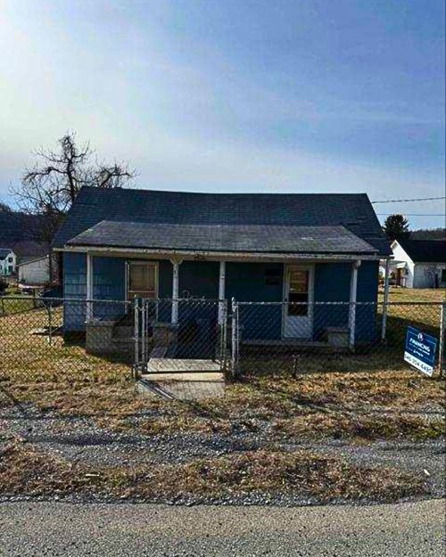 2409 2nd St, Radford, VA, 24141 | Card Image