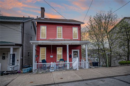 450 Natchez St, Mt Washington, PA, 15211-1806 | Card Image