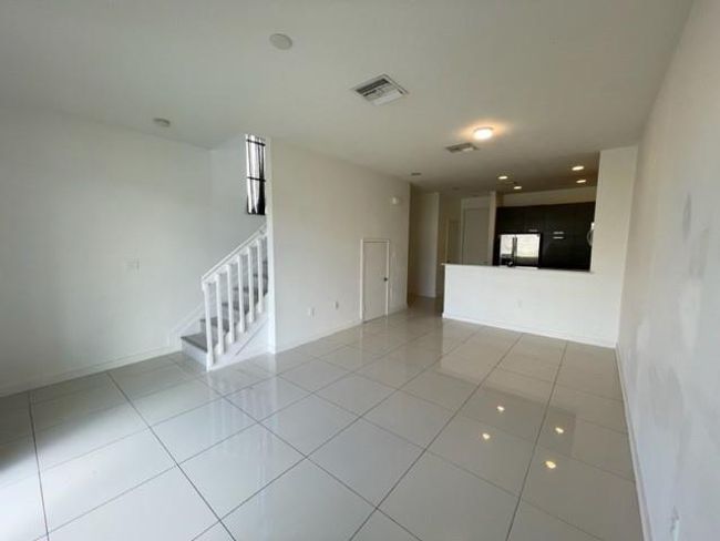 3515 Nw 13 Th St, Townhouse with 3 bedrooms, 3 bathrooms and null parking in Lauderhill FL | Image 8