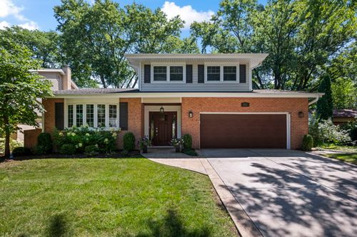 811 S Roosevelt Ave, Arlington Heights, IL, 60005-2749 | Card Image