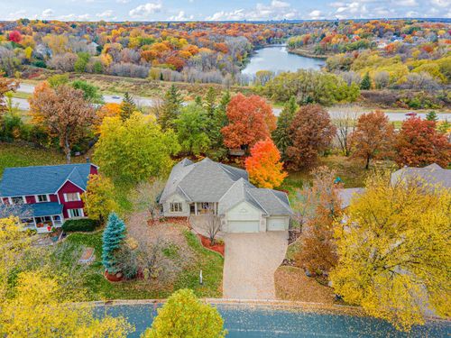 1497 Kings Wood Rd, Eagan, MN, 55122-3812 | Card Image