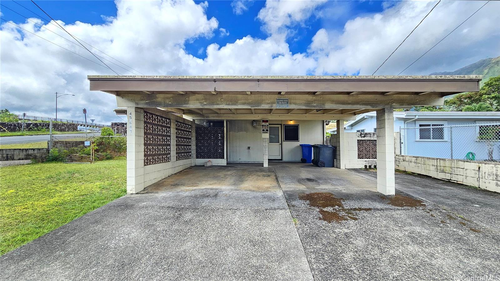 Keneke St, Kaneohe, HI 96744