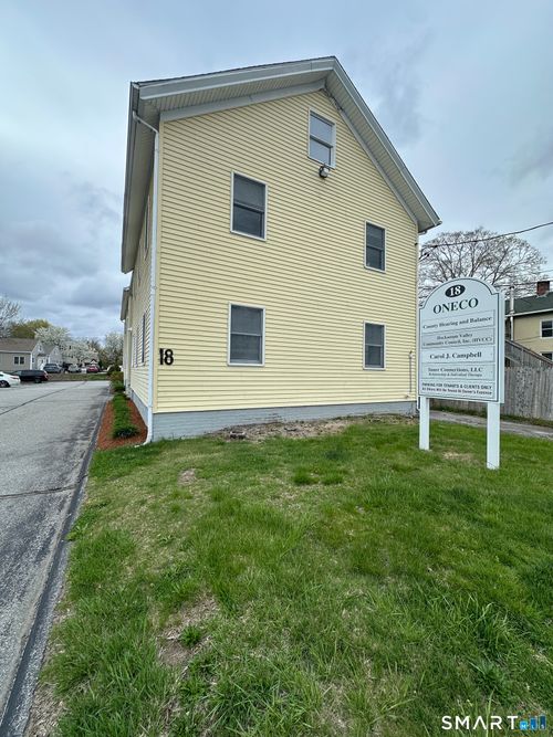 4-18 Oneco St, Norwich, CT, 06360-3440 | Card Image