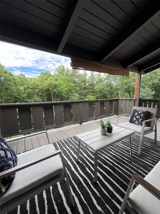 Treetop oasis. | Image 11