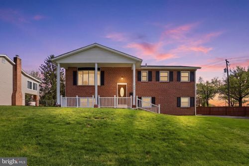 604 D St, CARLISLE, PA, 17013-1319 | Card Image