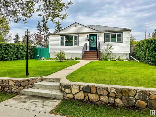 10978 135 St Nw, Edmonton, AB, T5M1K2 | Card Image