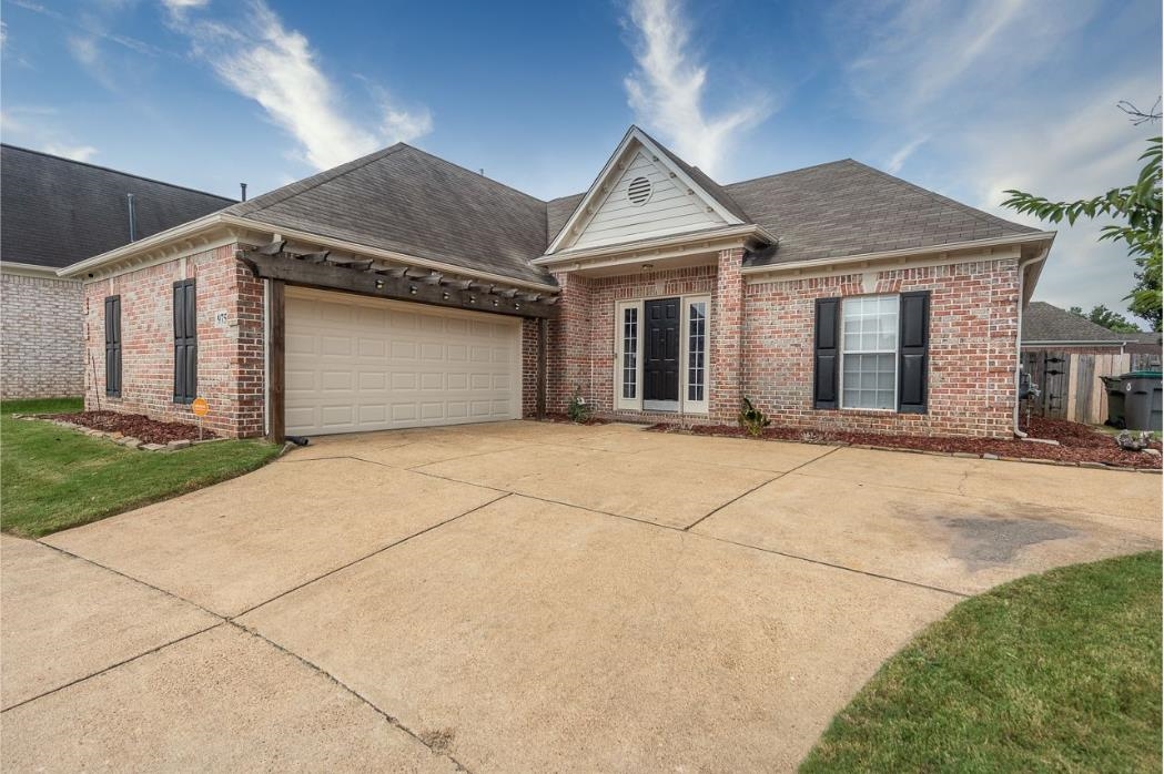 Misty Birch Ln, Cordova, TN 38018