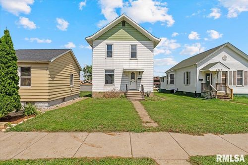 2621 5 1/2 Ave, Rock Island, IL, 61201-9013 | Card Image