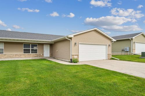 2903 Cohen Ln, Waterloo, IA, 50701-2311 | Card Image