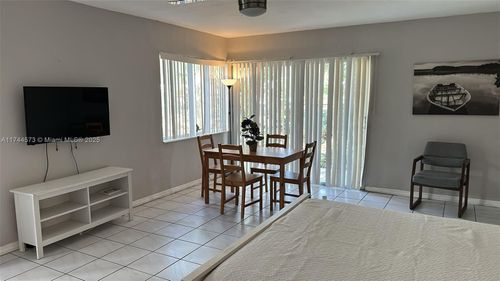 1-90 Isle Of Venice Dr, Fort Lauderdale, FL, 33301-4037 | Card Image