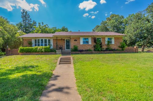 2233 Westfield St, Grand Prairie, TX, 75050-1766 | Card Image