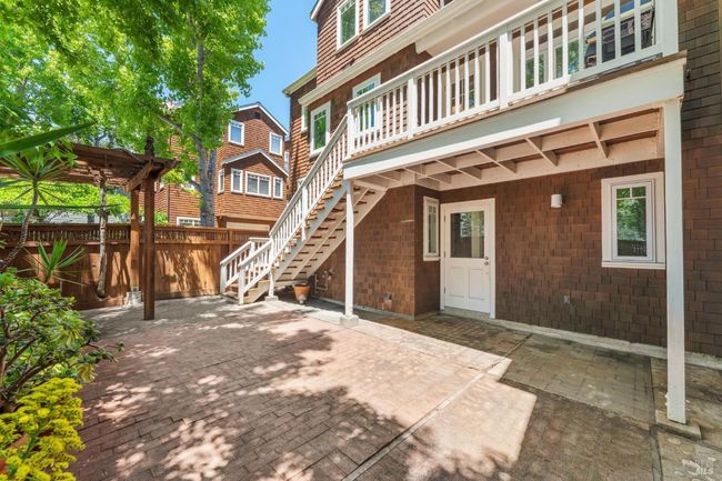 249 E Blithedale Avenue, Townhouse with 2 bedrooms, 3 bathrooms and 2 parking in Mill Valley CA | Image 31