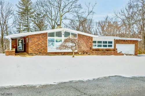 31 Deer Trail Lake Rd, Hardyston, NJ, 07460-1414 | Card Image