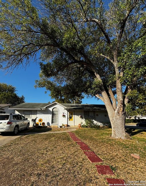 4355 Red Cap Dr, San Antonio, TX, 78222-4820 | Card Image