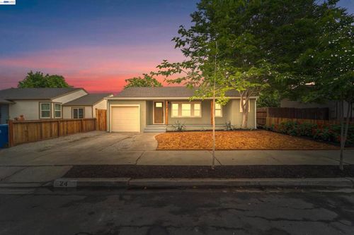 24 Lawrence Ave, Antioch, CA, 94509-3602 | Card Image