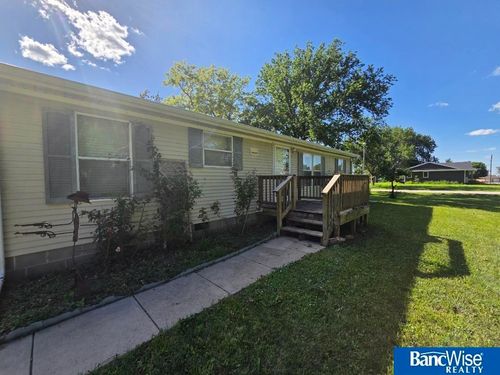 205 S New Hampshire St, Cortland, NE, 68331-3081 | Card Image