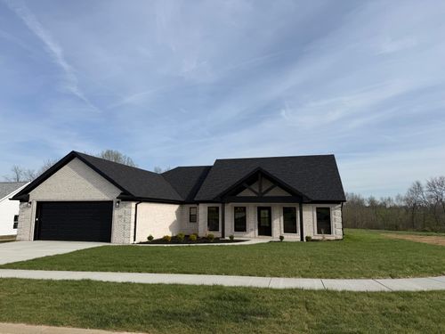 345 Wolverine Way, Richmond, KY, 40475-9218 | Card Image