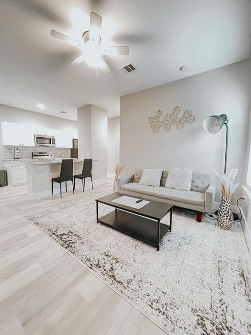 b-1026 Clinton Park St, Houston, TX, 77029-4508 | Card Image
