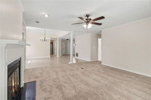 7101 Woodridge Ln, Union City, GA, 30291-2371 | Card Image