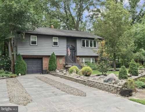 112 Woodland Ave, MEDFORD, NJ, 08055-3457 | Card Image