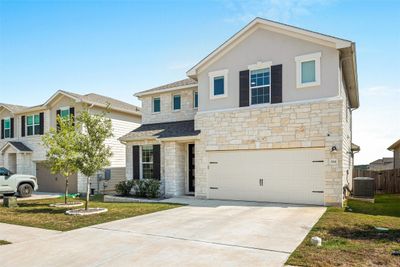 334 Victoria Peak Loop, House other with 4 bedrooms, 2 bathrooms and 4 parking in Dripping Springs TX | Image 2