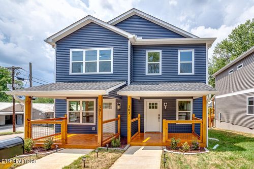 2-303 E Woodland Ave, Knoxville, TN, 37917-6350 | Card Image