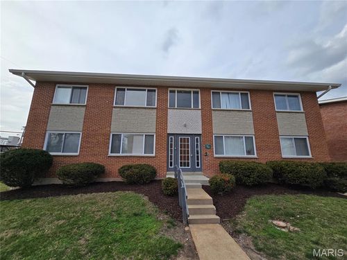 3 Bruce Dr, Florissant, MO, 63031-7143 | Card Image