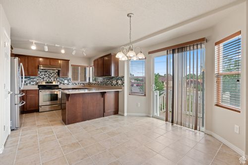 2794 W Harker Ridge Cv, Taylorsville, UT, 84129-5533 | Card Image