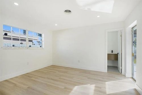 0-1730 Nw 170th Ter, Miami Gardens, FL, 33056-4951 | Card Image