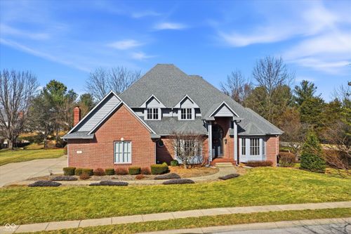 6010 Fawnwood Dr, Greenwood, IN, 46143-9142 | Card Image